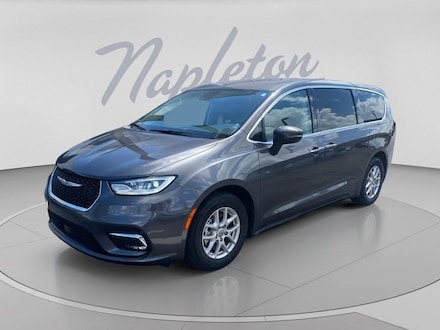 2023 Chrysler Pacifica Touring L Minivan/Van