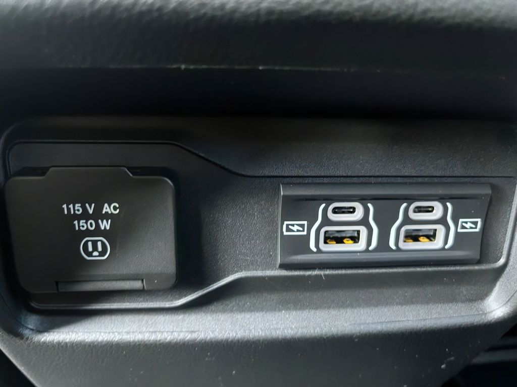 2025 Jeep Grand Cherokee Altitude - Photo 29