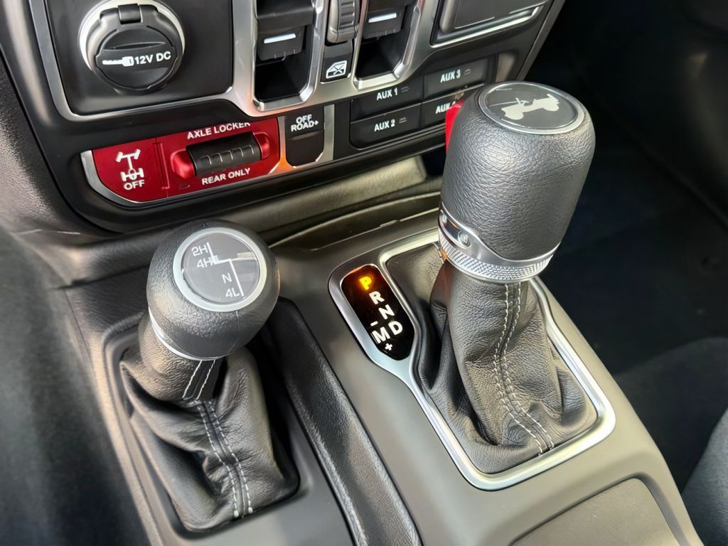 2025 Jeep Wrangler 4-Door Willys - Photo 23