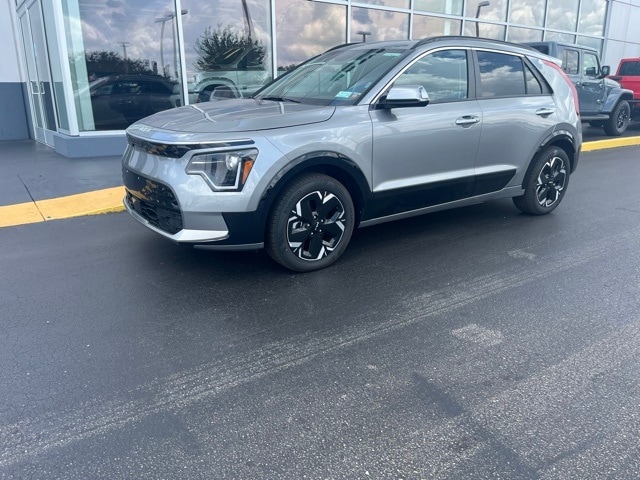 Used 2023 Kia Niro Wind with VIN KNDCR3L16P5048737 for sale in Kissimmee, FL