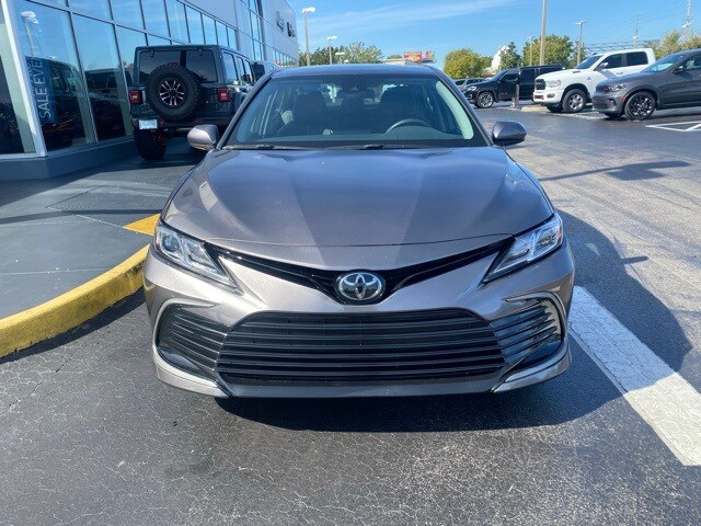 2023 Toyota Camry LE photo 2