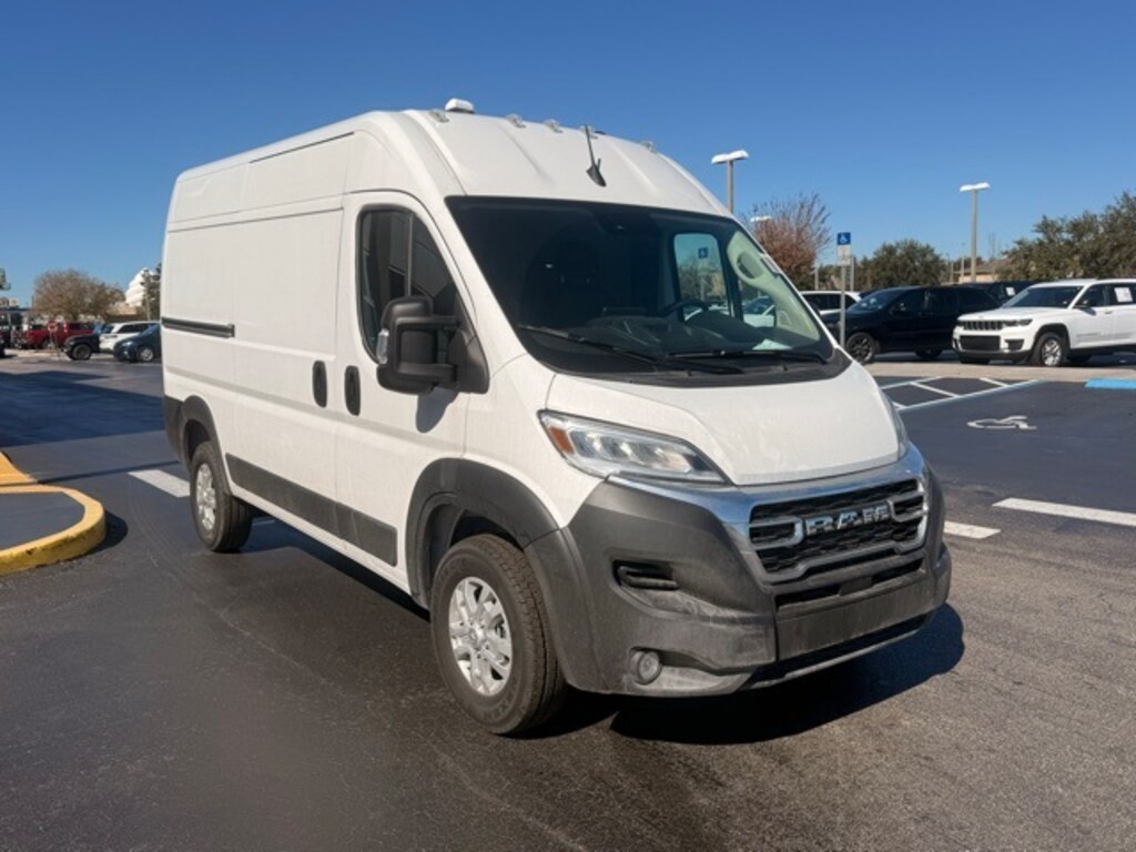 New 2026 Ram ProMaster PROMASTER 1500 SLT CARGO VAN HIGH ROOF 136' WB Cargo Van