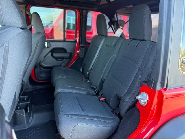 2025 Jeep Wrangler 4-Door Sport S - Photo 15