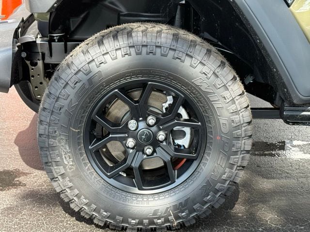 2025 Jeep Wrangler 4-Door Willys - Photo 12