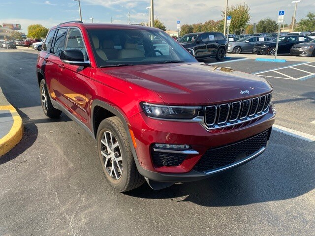 2023 Jeep Grand Cherokee Limited photo 2