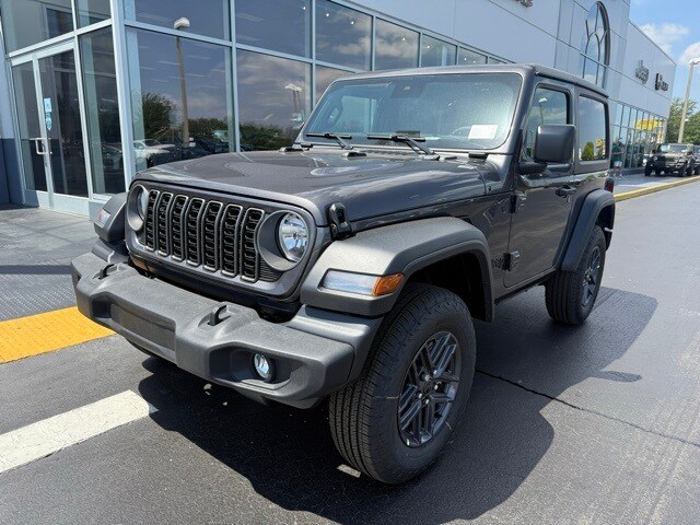 2025 Jeep Wrangler Two-Door Sport S photo 4