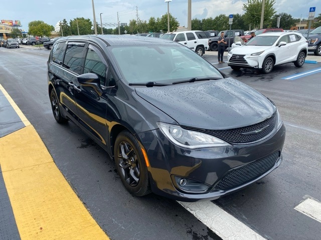 2C4RC1FG1KR640087