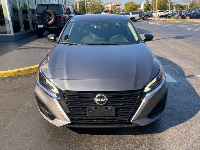 2024 Nissan Altima 2.5 SV photo 3
