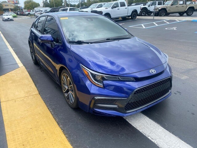 2021 Toyota Corolla SE photo 2