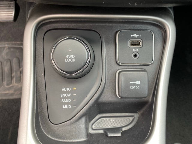 2021 Jeep Compass Latitude photo 18