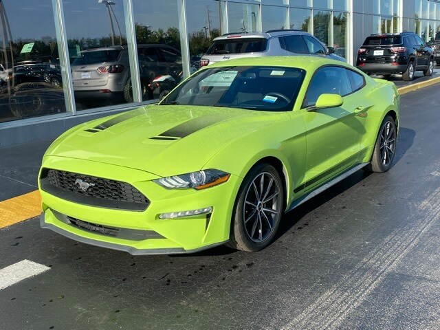 2020 Ford Mustang EcoBoost photo 4