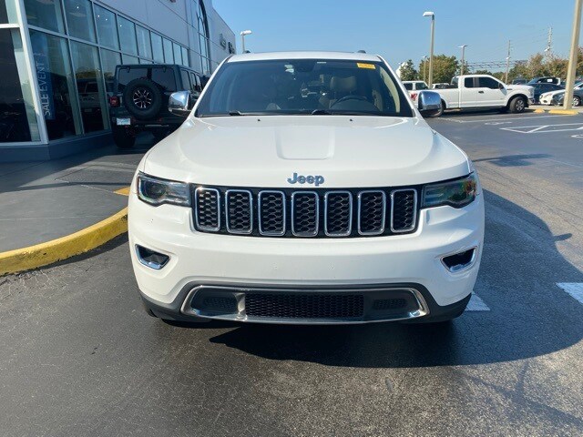 2017 Jeep Grand Cherokee Limited photo 2