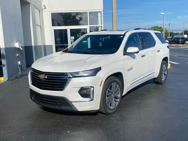 2022 Chevrolet Traverse High Country photo 3