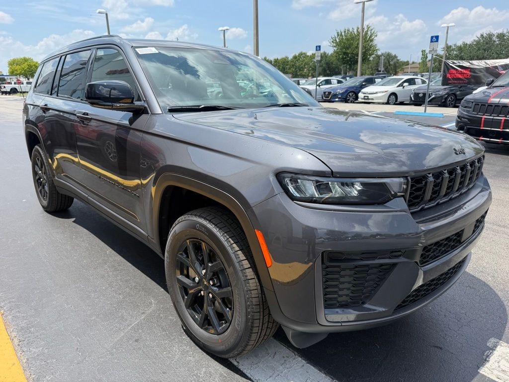 New 2026 Jeep Grand Cherokee L LAREDO ALTITUDE 4X4 Sport Utility