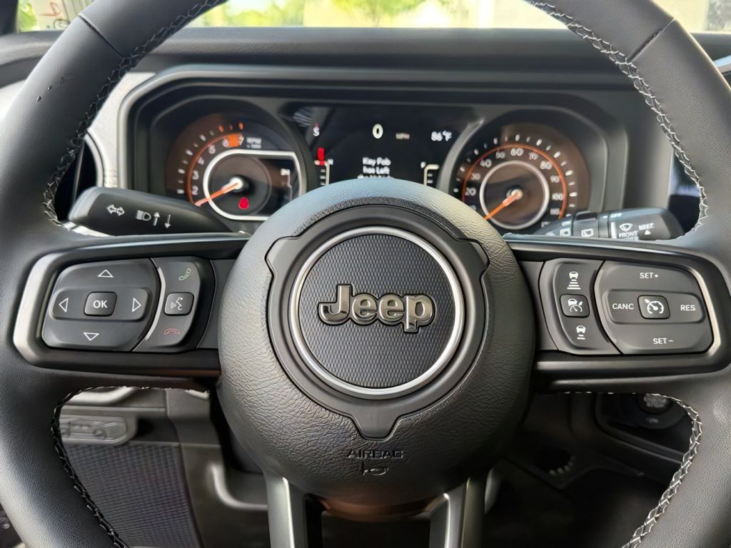 2025 Jeep Wrangler 4-Door Willys - Photo 23