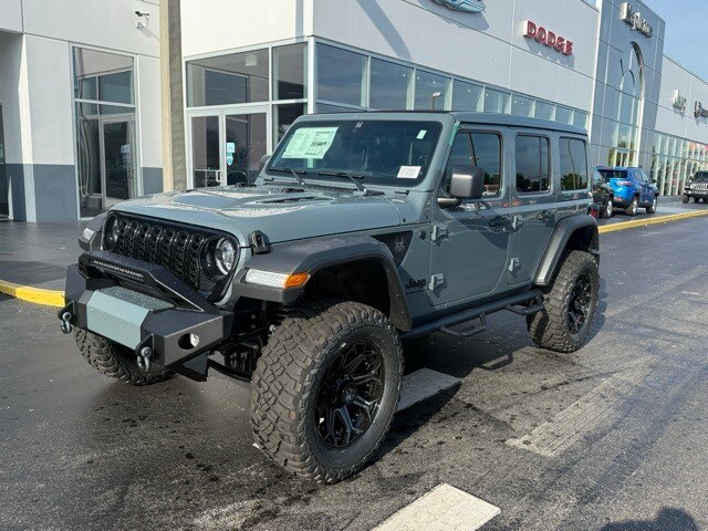 2025 Jeep Wrangler Willys photo 4