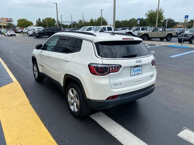 2021 Jeep Compass Latitude photo 2