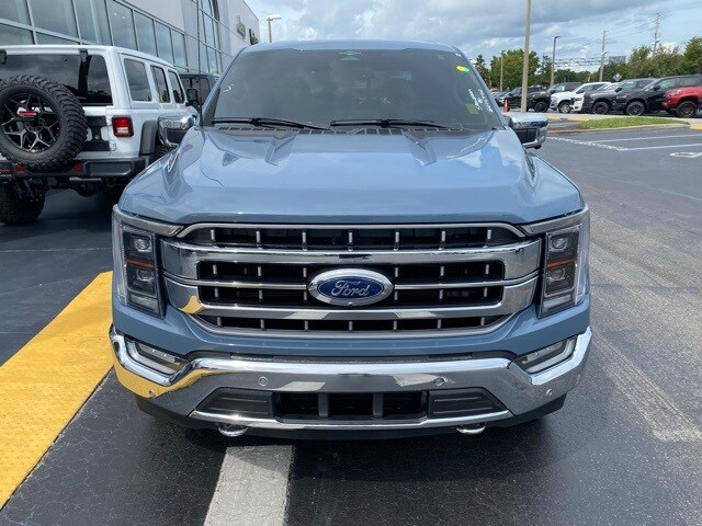 2023 Ford F-150 Lariat photo 2