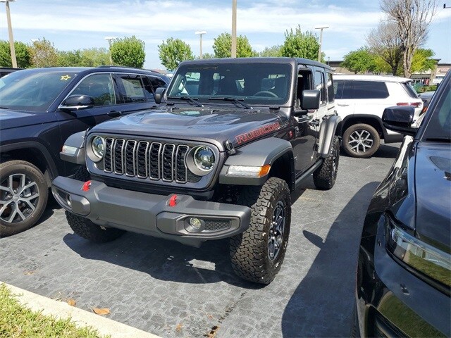 2024 Jeep Wrangler Rubicon photo 3