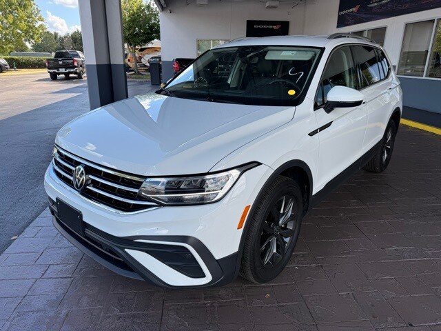 2024 Volkswagen Tiguan SE Wolfsburg Edition photo 3