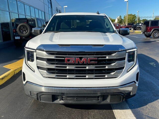 2024 Gmc Sierra 1500 SLE photo 3