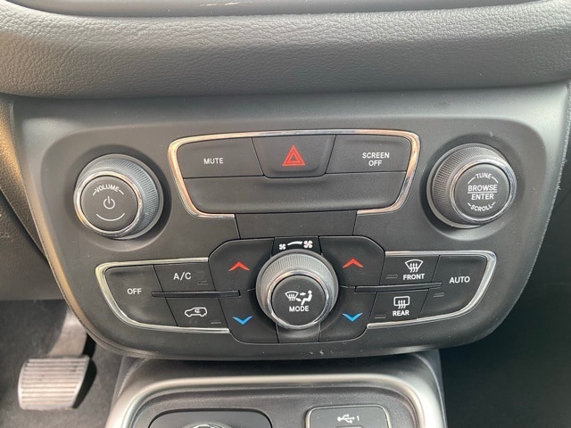 2021 Jeep Compass Latitude photo 17