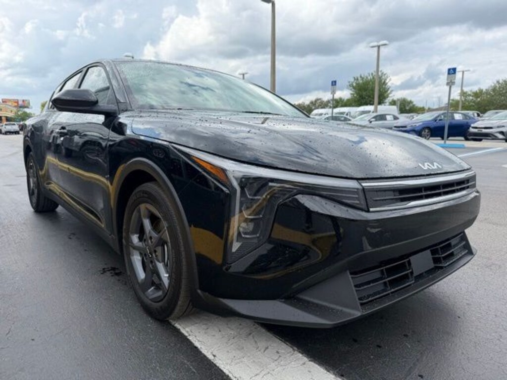 Used 2025 Kia K4 LXS Sedan