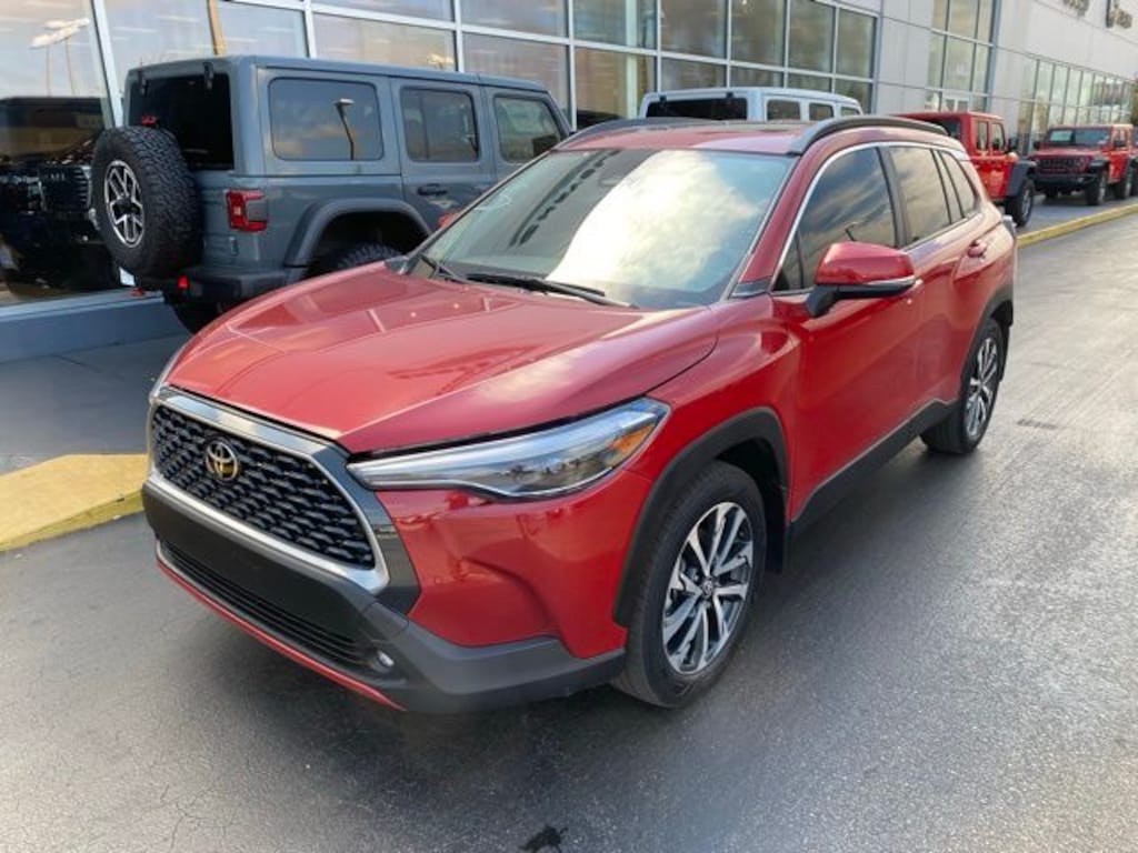 Used 2024 Toyota Corolla Cross XLE SUV