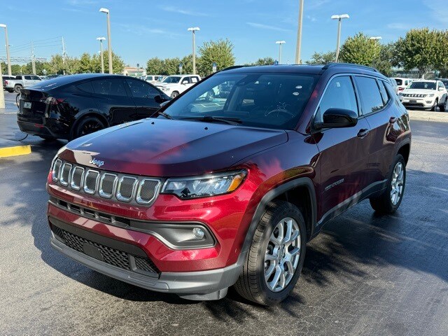 2022 Jeep Compass Latitude Lux photo 4
