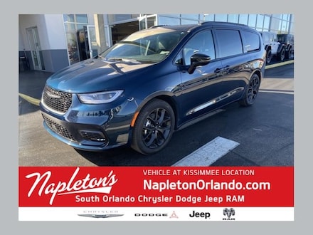 2024 Chrysler Pacifica Limited Minivan/Van