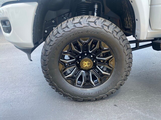 2025 Ram 2500 Big Horn photo 9
