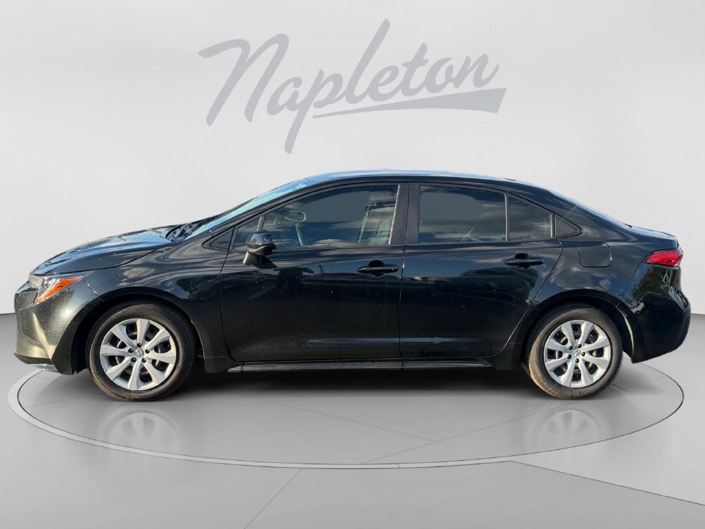 Used 2022 Toyota Corolla LE with VIN JTDEPMAE8NJ211788 for sale in Kissimmee, FL