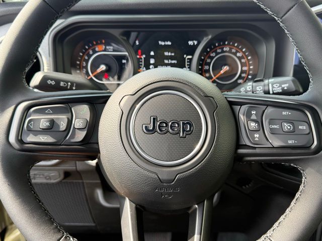 2025 Jeep Wrangler 4-Door Willys - Photo 24
