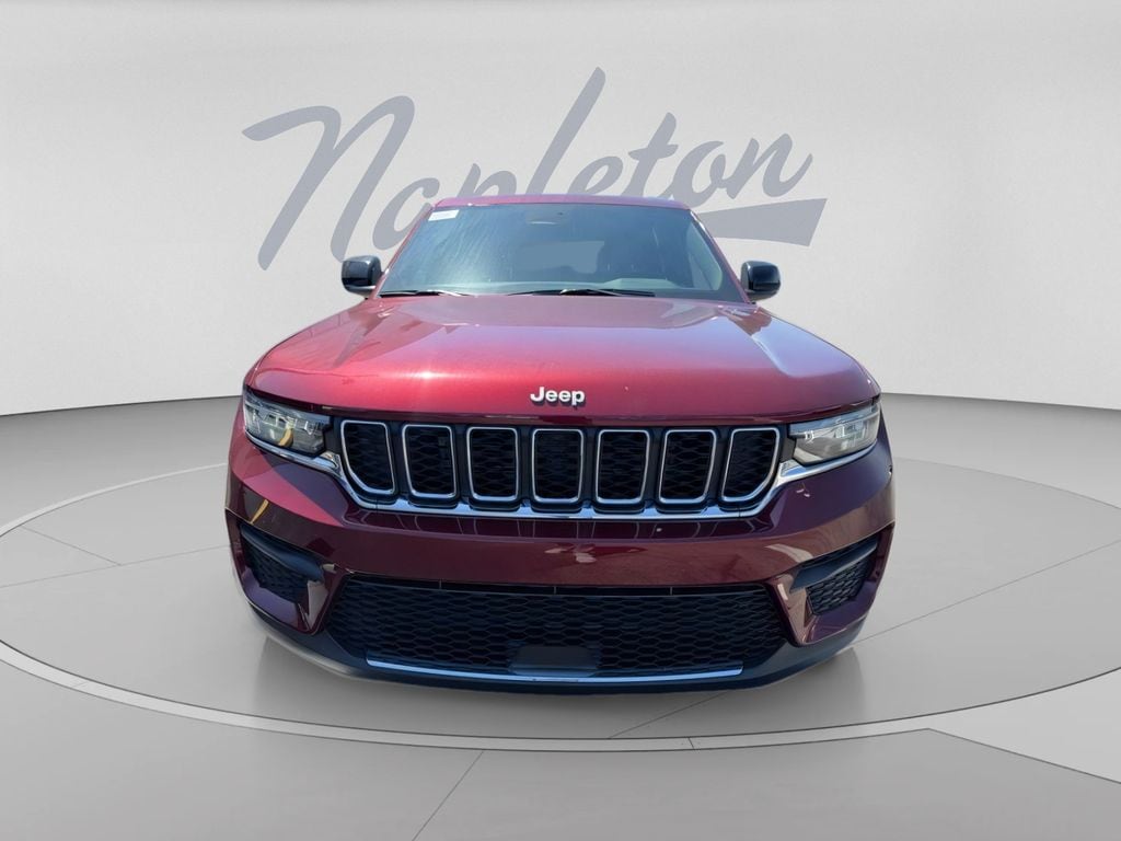 New 2026 Jeep Grand Cherokee LAREDO X 4X4 Sport Utility