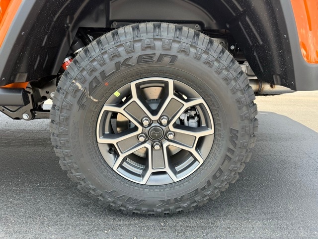 2025 Jeep Gladiator Mojave photo 11