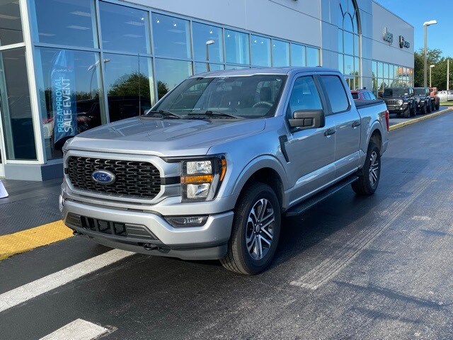 2023 Ford F-150 XL photo 3