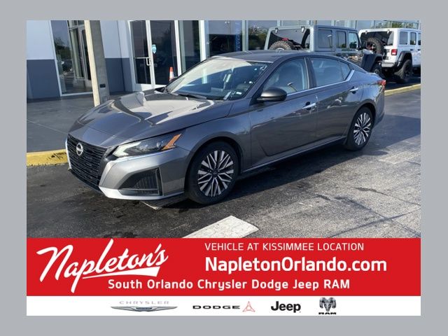 2024 Nissan Altima SV