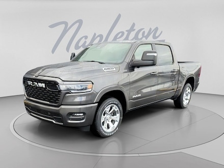 2026 Ram 1500 BIG HORN CREW CAB 4X4 5'7 BOX Pickup