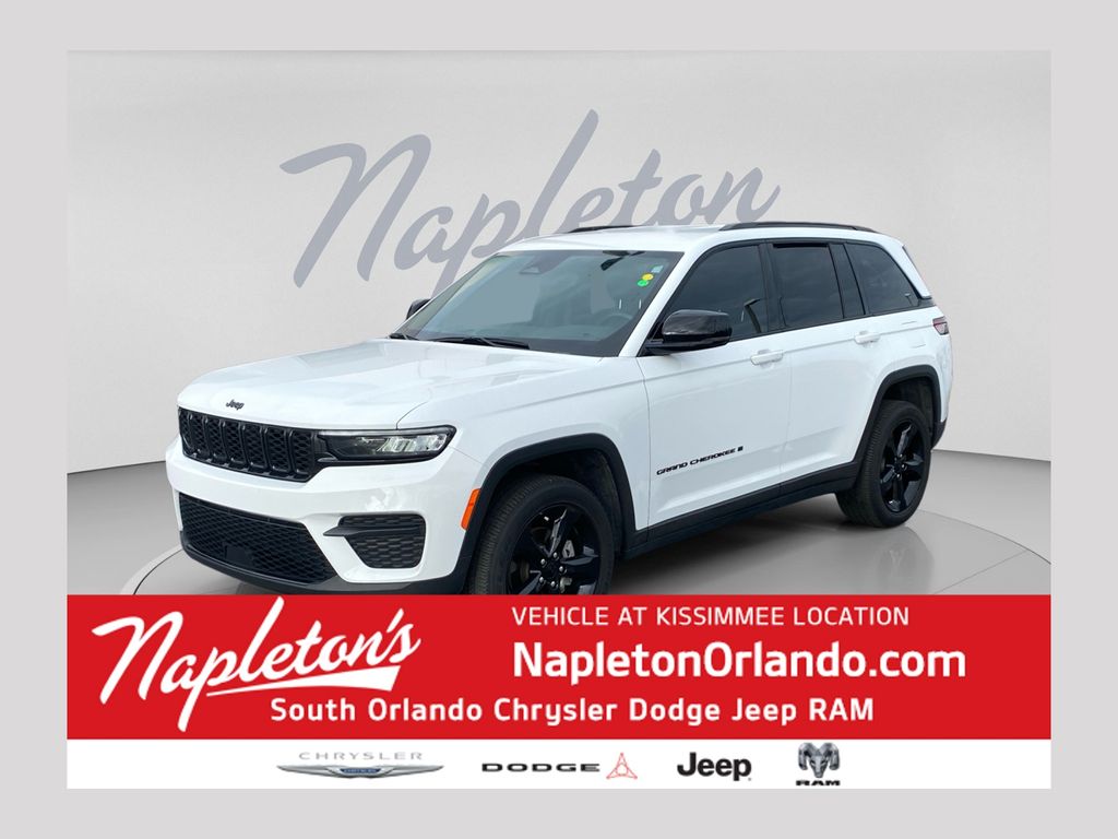 2022 Jeep Grand Cherokee Altitude 4x4's photo