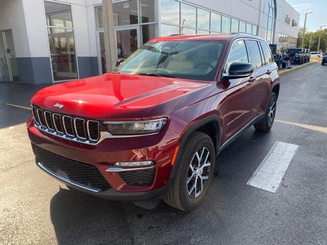 2023 Jeep Grand Cherokee Limited photo 4