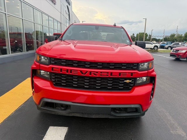Used 2020 Chevrolet Silverado 1500 Custom with VIN 1GCRWBEK3LZ168257 for sale in Kissimmee, FL
