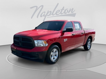 2022 Ram 1500 Classic SLT Truck