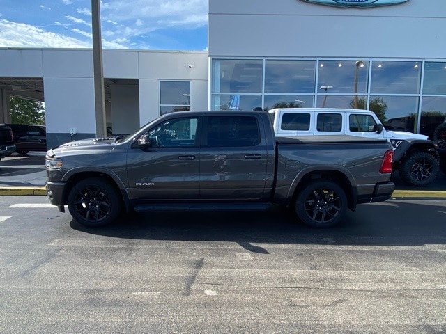 2025 Ram 1500 Laramie photo 5