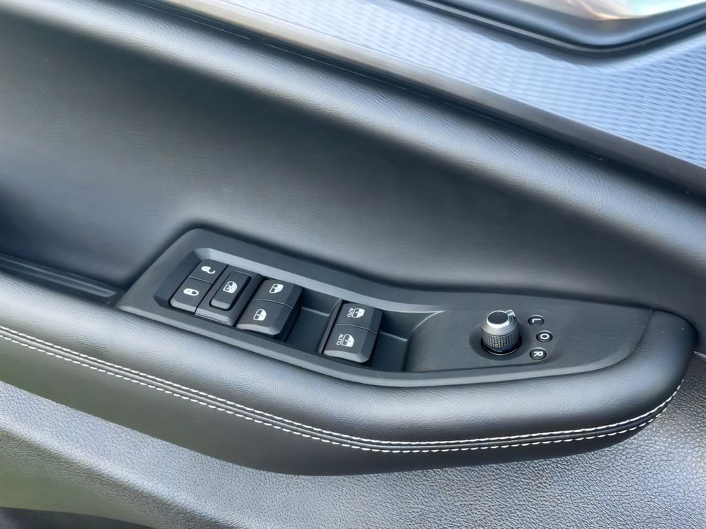 2025 Jeep Grand Cherokee Altitude - Photo 17