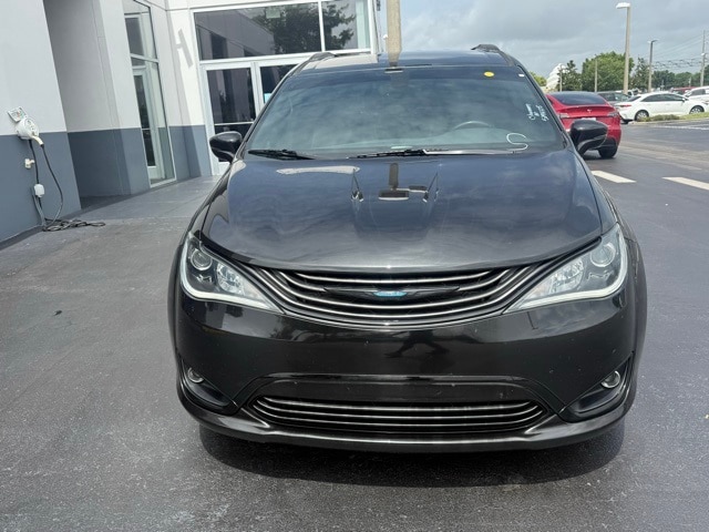 Used 2019 Chrysler Pacifica Hybrid Limited with VIN 2C4RC1N72KR551128 for sale in Kissimmee, FL