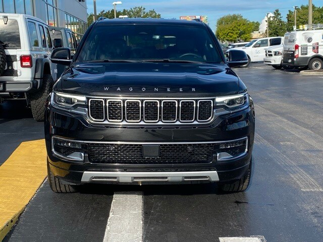 2024 Jeep Wagoneer L Series II photo 3