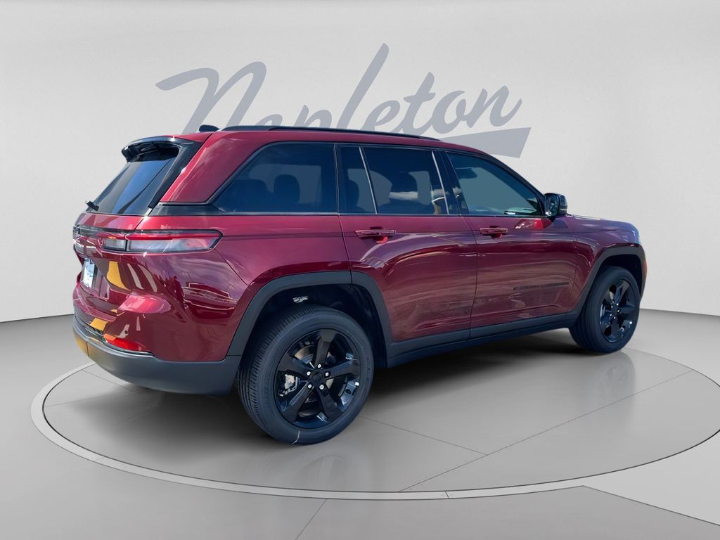 2025 Jeep Grand Cherokee Altitude - Photo 8