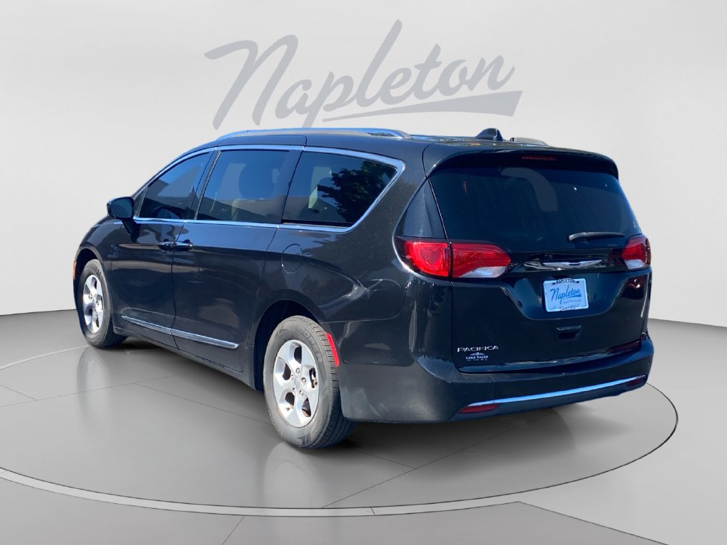 Used 2017 Chrysler Pacifica Touring L Plus Minivan/Van