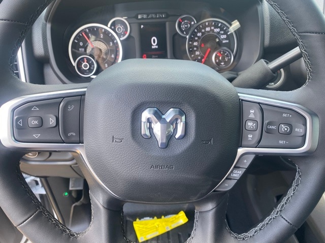 2025 Ram 2500 Big Horn photo 15
