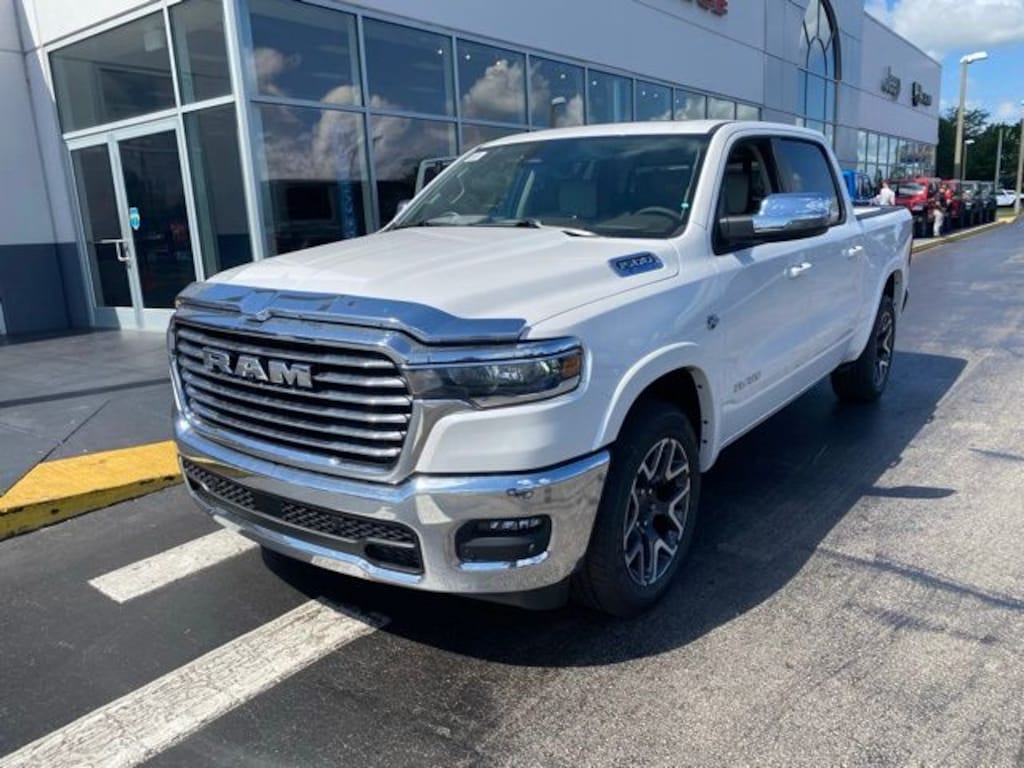 New 2026 Ram 1500 LARAMIE CREW CAB 4X4 5'7 BOX Pickup